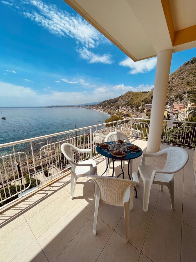 Ferienwohnung Baia Di Atlantide Taormina Exterior foto